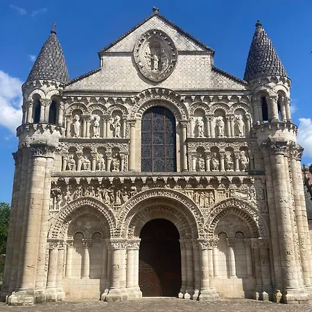 La Magnifique, Et Pop Et Chic ! Poitiers